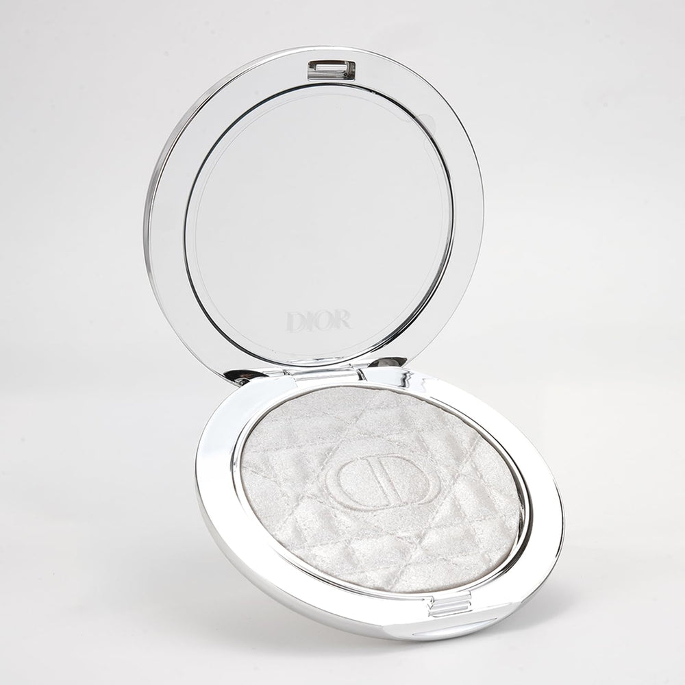 Dior Glow Maximizer Opal Sequin 06