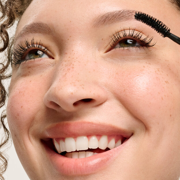 Fan Fest Fanning & Volumizing Mascara