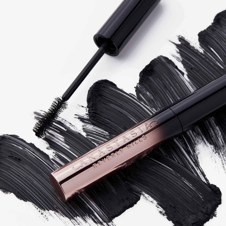 Lash Brag Mascara Stylized