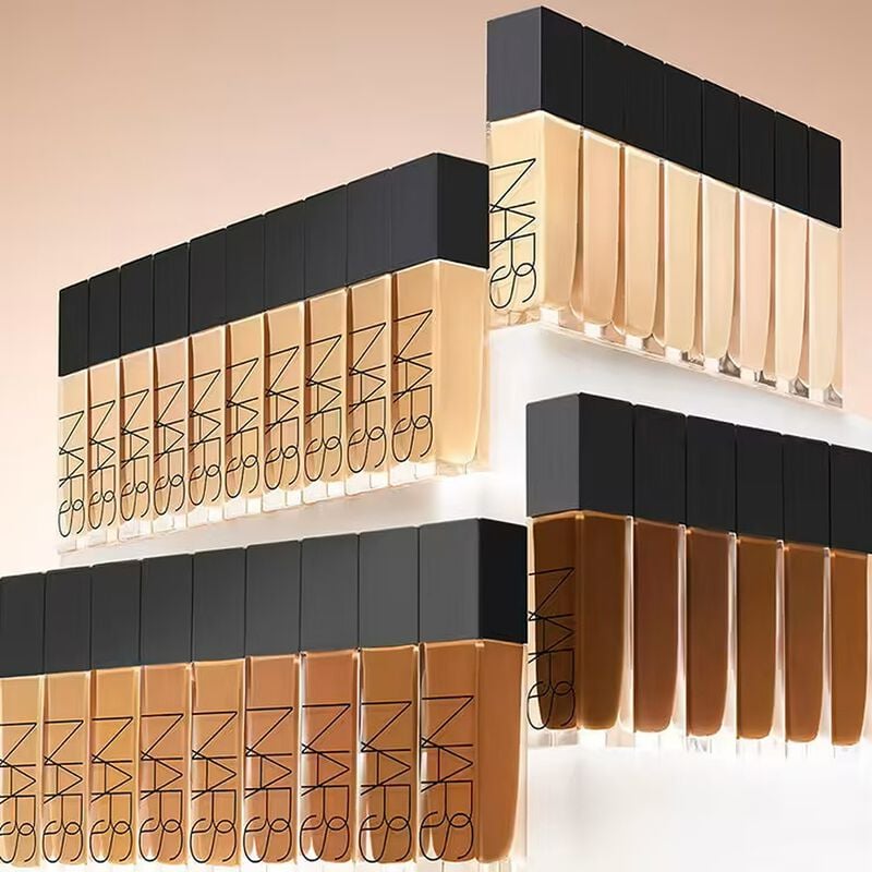 Natural Radiant Longwear Foundation Patagonia 5