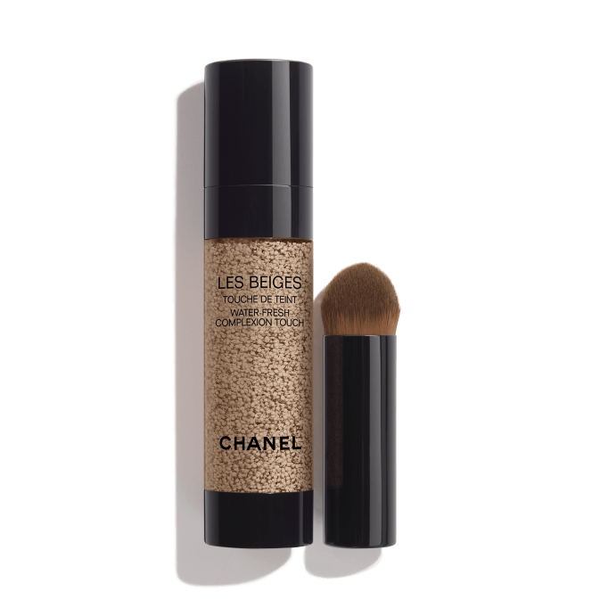Chanel Les Beiges Water-Fresh Complexion Touch B10