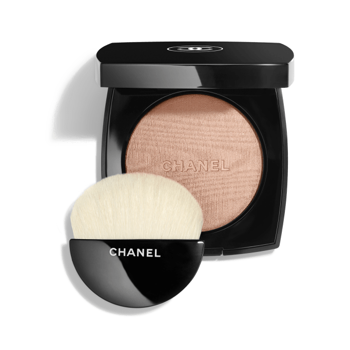 Chanel Poudre Lumiere Highlighting Powder 20 Warm Gold