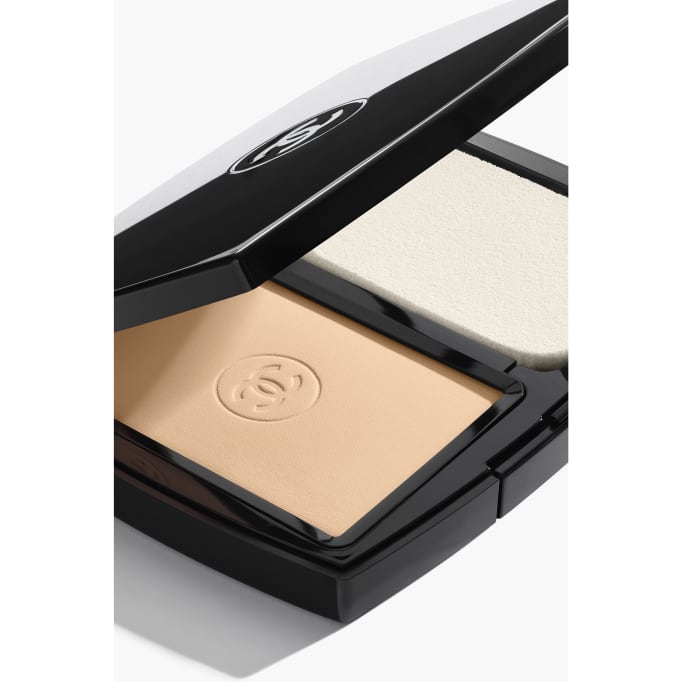Chanel Ultra Teint Compact B20 - 2