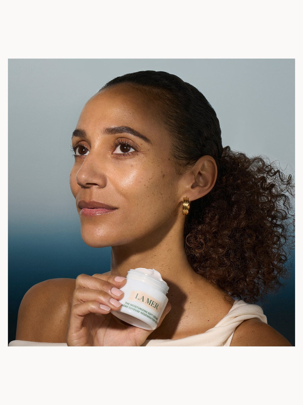 La Mer Moisturizing Soft Cream texture