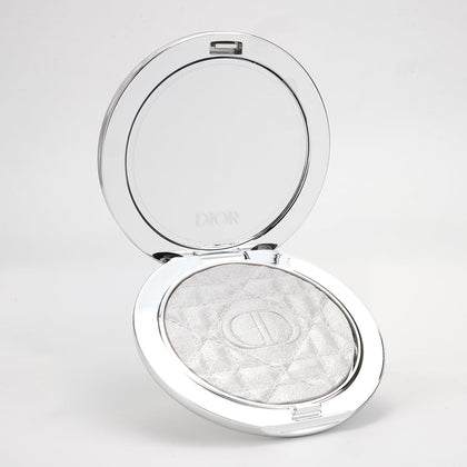 Dior Glow Maximizer Opal Sequin 06