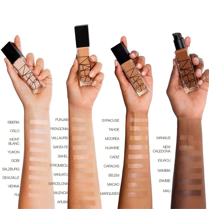 Natural Radiant Longwear Foundation Deauville 4