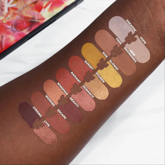 L.A. Girl Break Free 16-Color Eyeshadow Palette - This Is Me