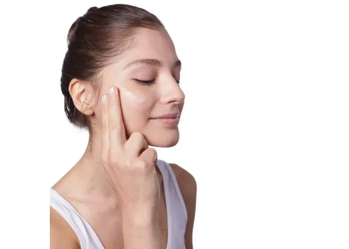 CeraVe 10% vitamin C serum 30ml US pack, third product view