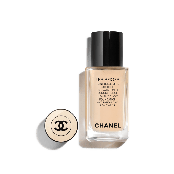Chanel Les Beiges Healthy Glow Foundation B10