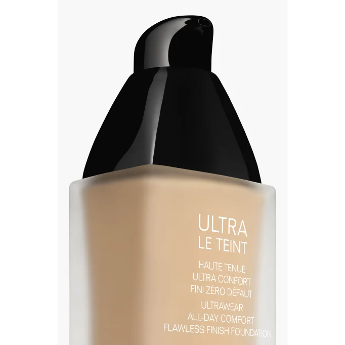 CHANEL Ultra Le Teint Ultrawear Flawless Foundation – Shade B30 - Image 3